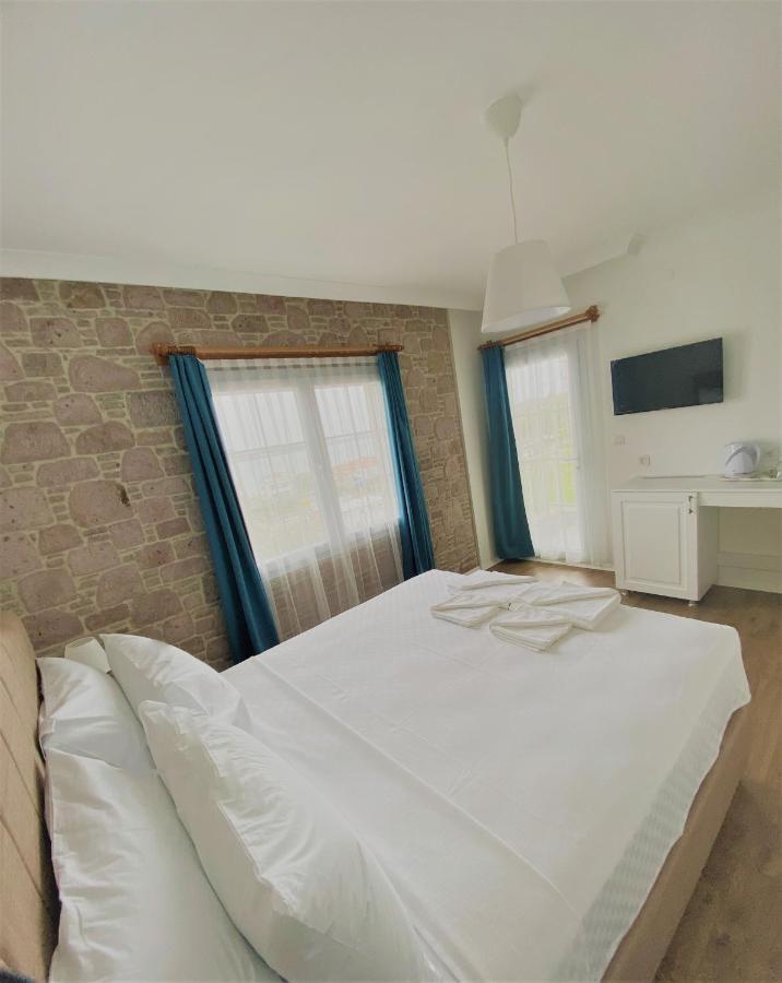 Cunda Kordon Otel Ayvalı Exteriör bild